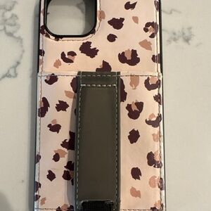 Walli iPhone 13 case